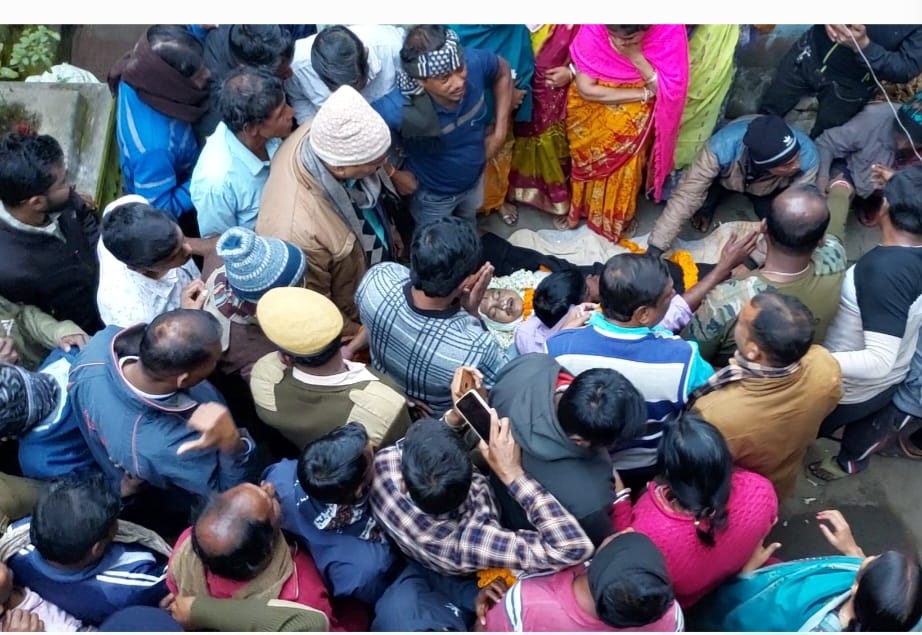 রাইপুরে কর্তব্যরত অবস্থায় পথ দুর্ঘটনায় মৃত্যু হল সিভিক ভলেন্টিয়ার স্বদেশ নাদ এর