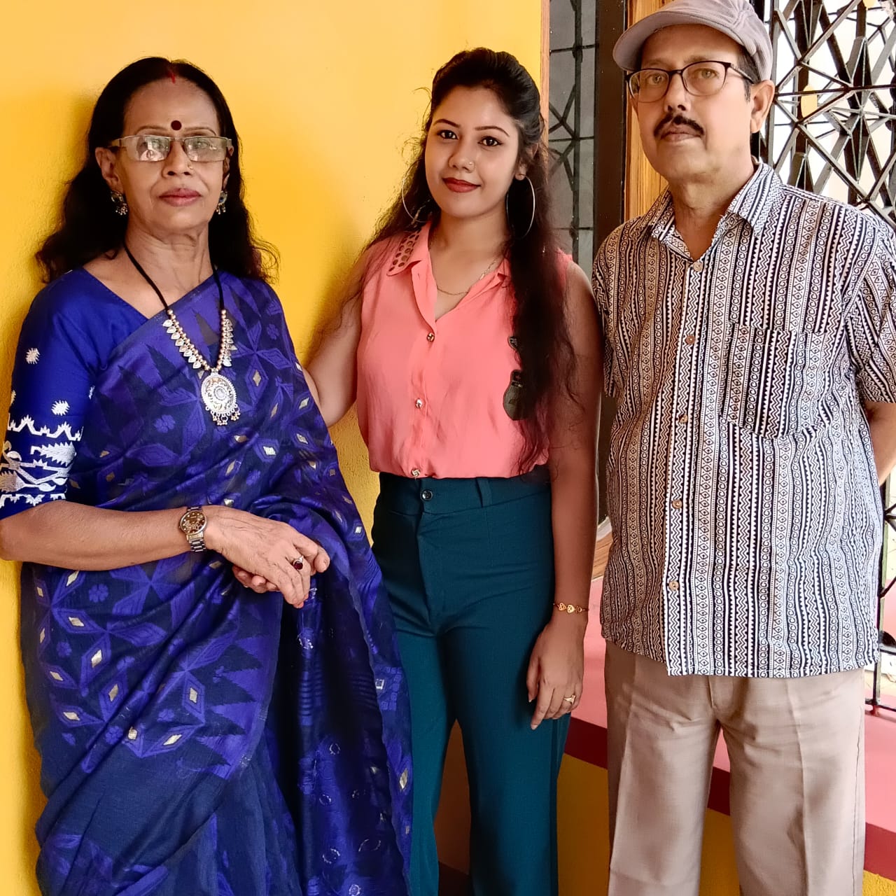 শিল্পীর স্মরণসভা, অনুগামীদের চোখ দিয়ে ঝরল জল