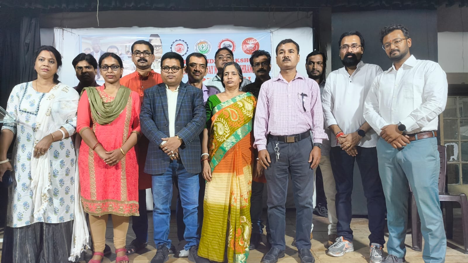 রেলের মাল গোদাম শ্রমিক দের নিয়ে বি আর এম জি এস ইউ র ওয়ার্কসপ।