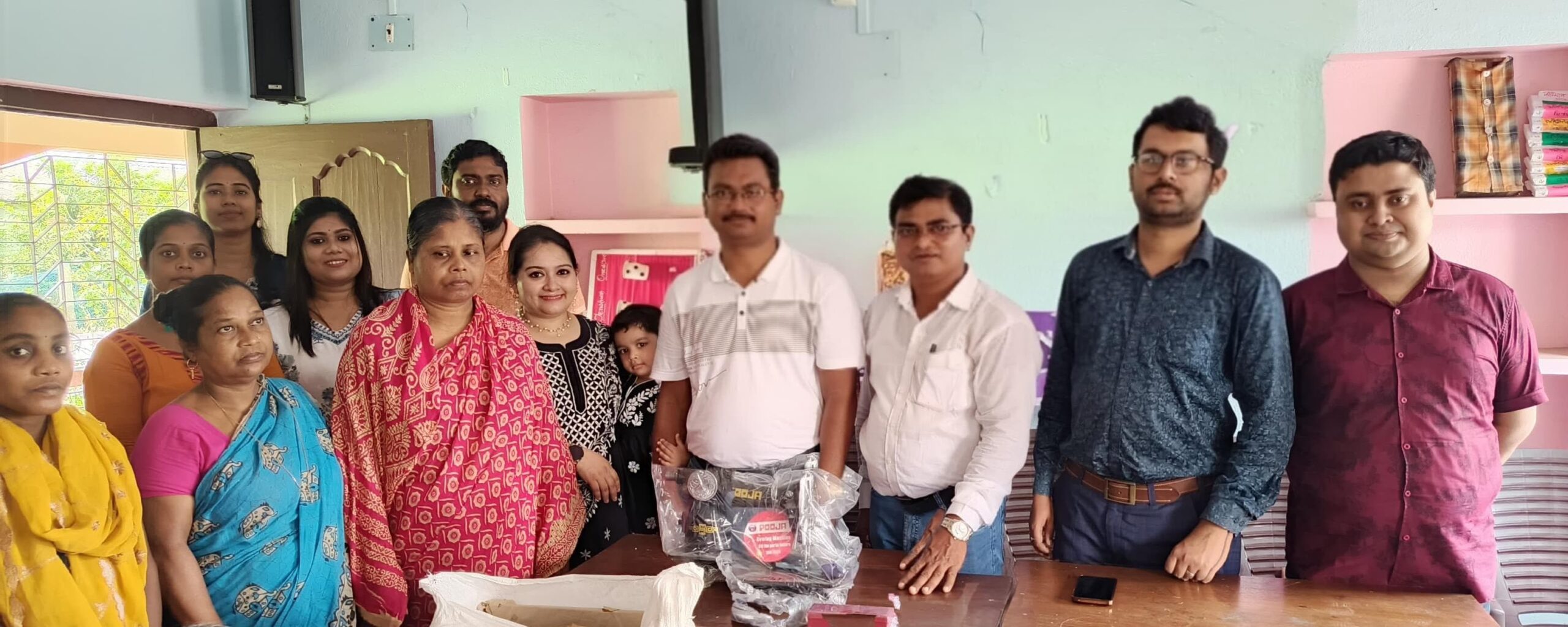 বিধবা ও প্রবীণদের পাশে লায়ন্স ও IEM-UEM