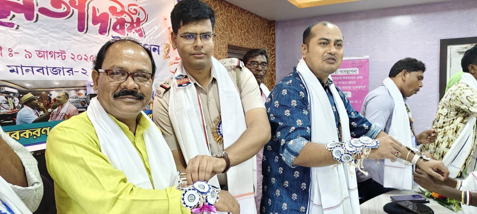 মানবাজারে রাখি বন্ধন