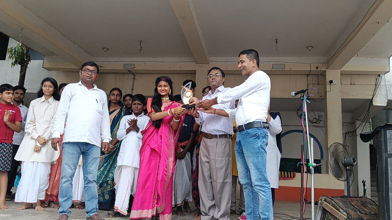 মঙ্গলকোটের ক্ষীরগ্রামে পাড়ায় সমস্যা পাড়ায় সমাধান ও দুয়ারে সরকার ক্যাম্প, পরিদর্শন করলেন বিধায়ক।
