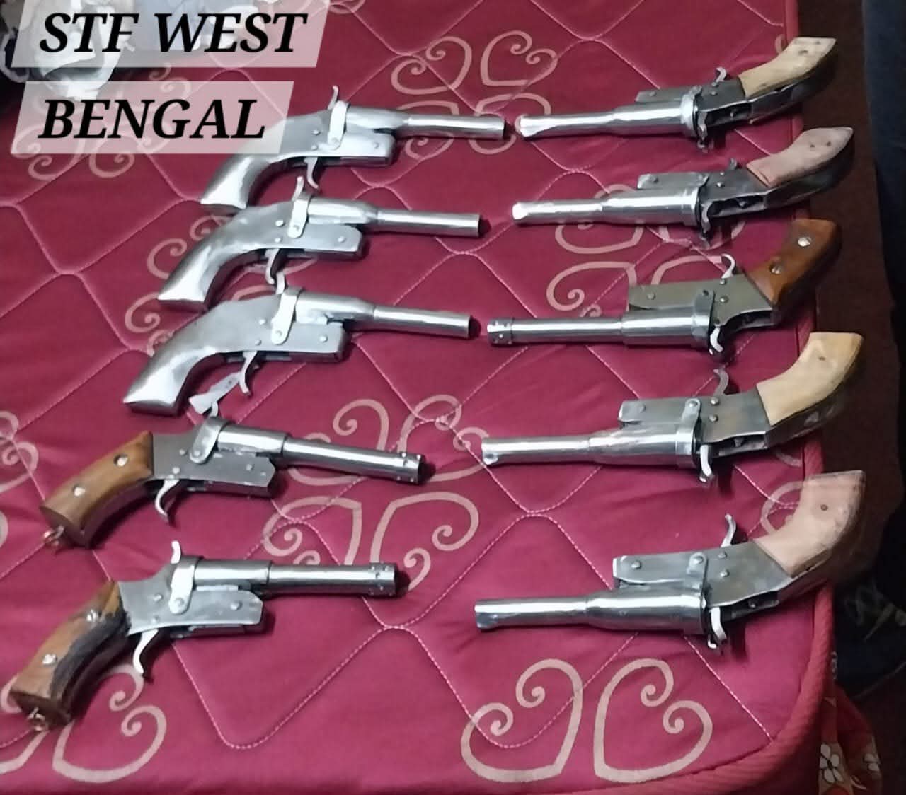 অন্ডালে উদ্ধার বিশাল অস্ত্রভাণ্ডার