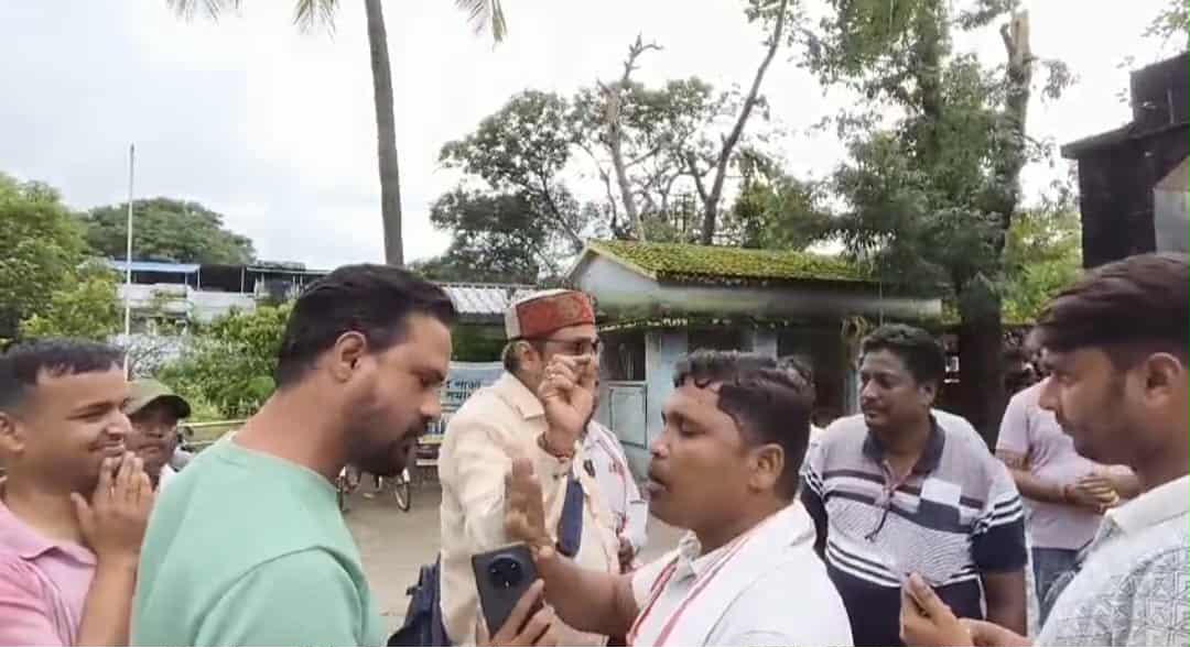 জঙ্গলমহল- সাংবাদিকদের প্রকাশ্যে হুমকি দিল অবৈধ খাদান মাফিয়ারা