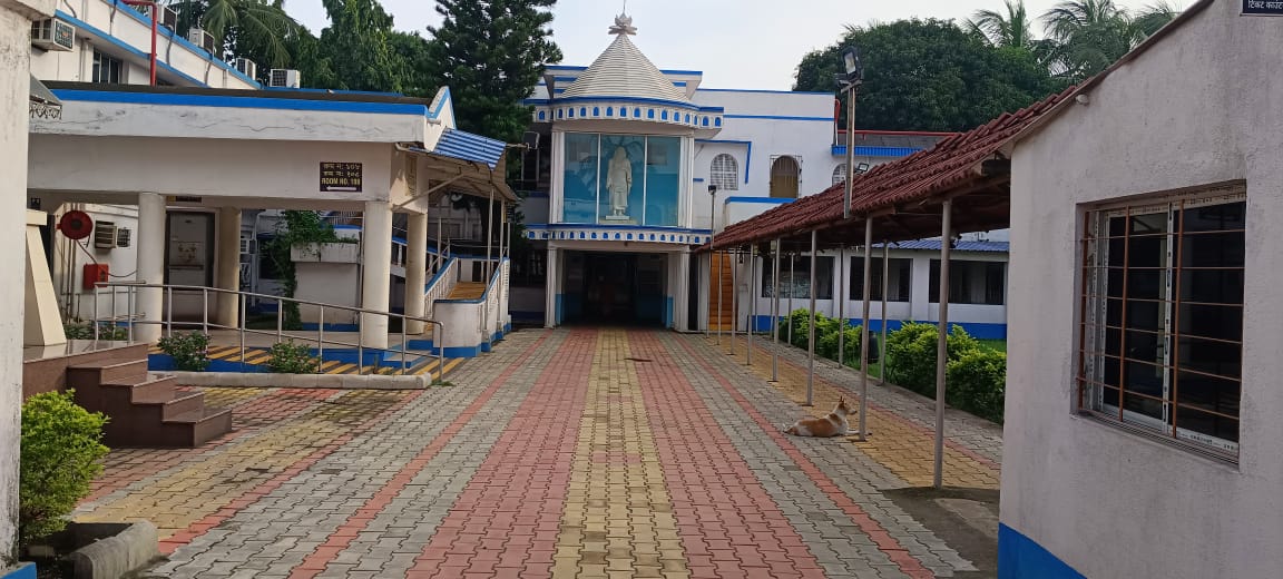 চক্ষু পরীক্ষা শিবিরে খুশীর হাওয়া