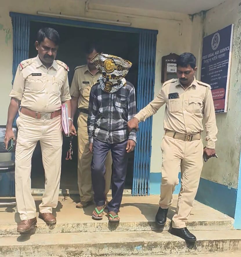জেলা পুলিশের বড় সাফল্য।২৪ ঘণ্টার মধ্যে বারিকুলে টোটো চালকের খুনের কিনারা করল পুলিশ।