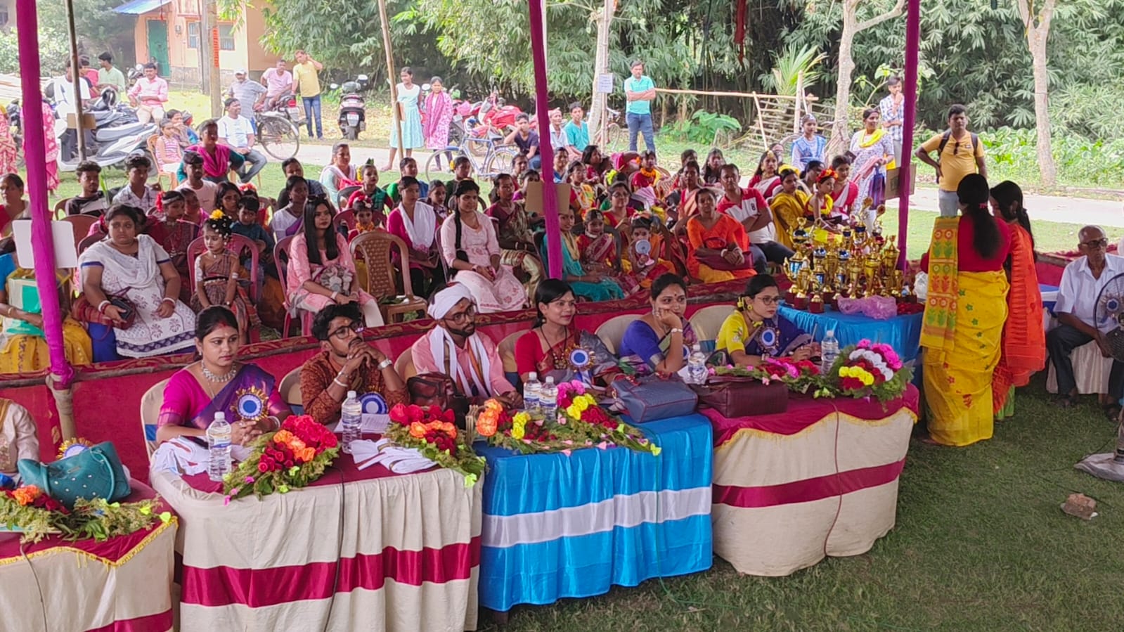 গুরু গোবিন্দ বসু মঞ্চে নৃত্য প্রতিযোগিতা