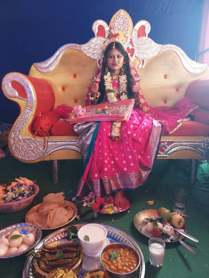 রাইপুরে জগদ্ধাত্রী পূজো উপলক্ষে কুমারী পুজো।