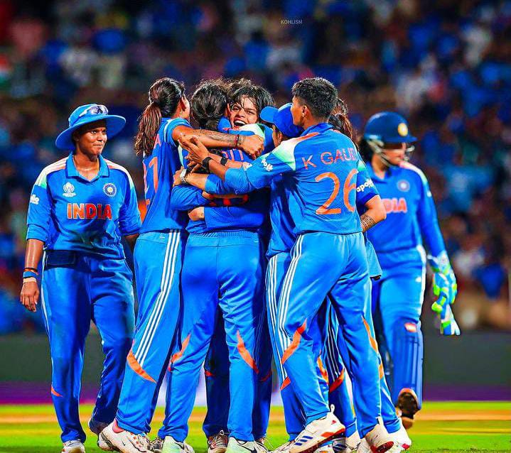 দক্ষিণ আফ্রিকাকে পরাজিত করে বিশ্বকাপ জয়ী‘উইমেন ইন ব্লু’ ব্রিগেড