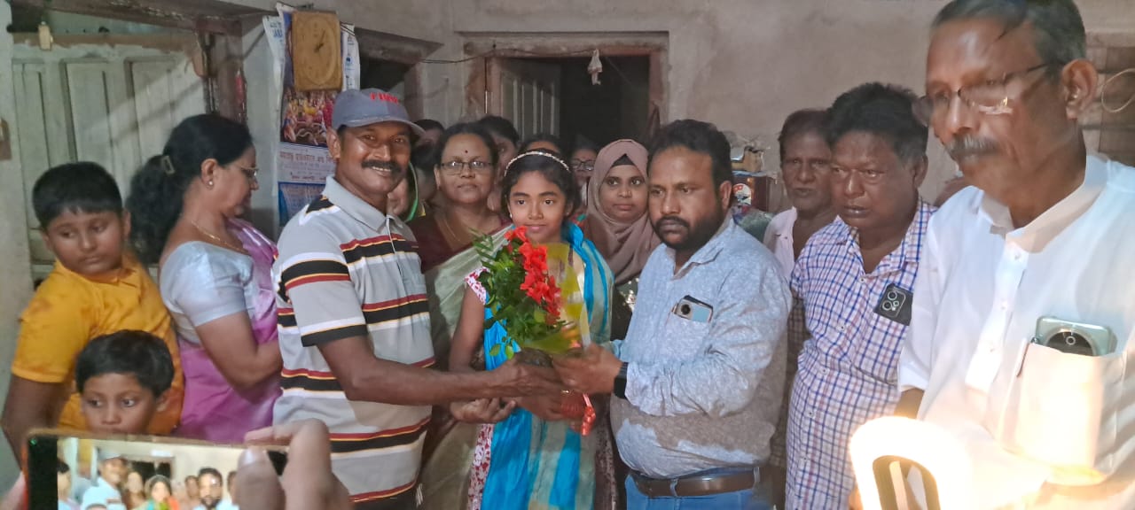 আন্তর্জাতিক যোগাসন প্রতিযোগিতায় প্রথম স্থান অর্জনকারীকে সম্বর্ধনা