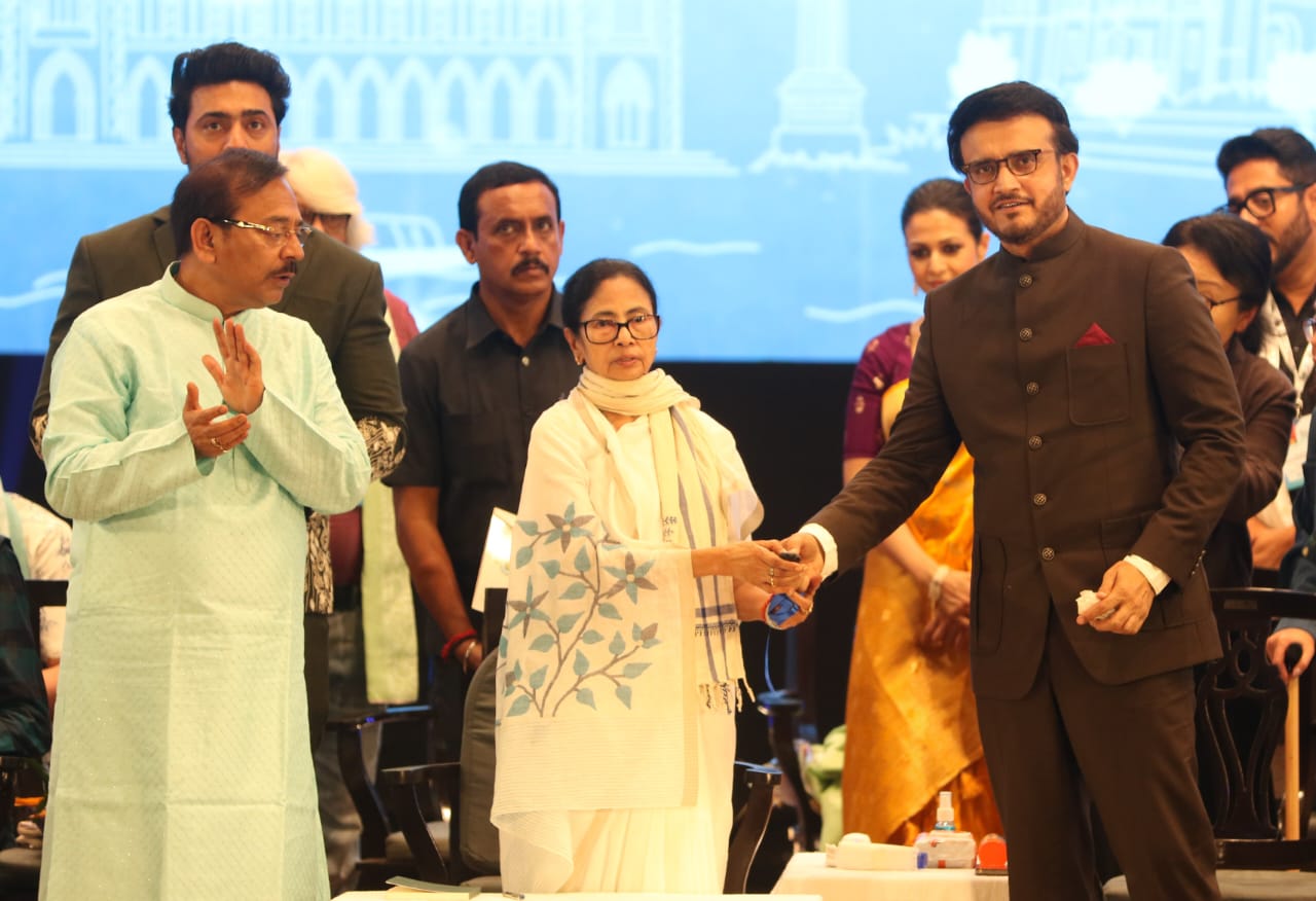 যুবভারতীতে দেশের বৃহত্তম আন্তর্জাতিক মানের হকি স্টেডিয়াম উদ্বোধন,২২ হাজার দর্শক আসন