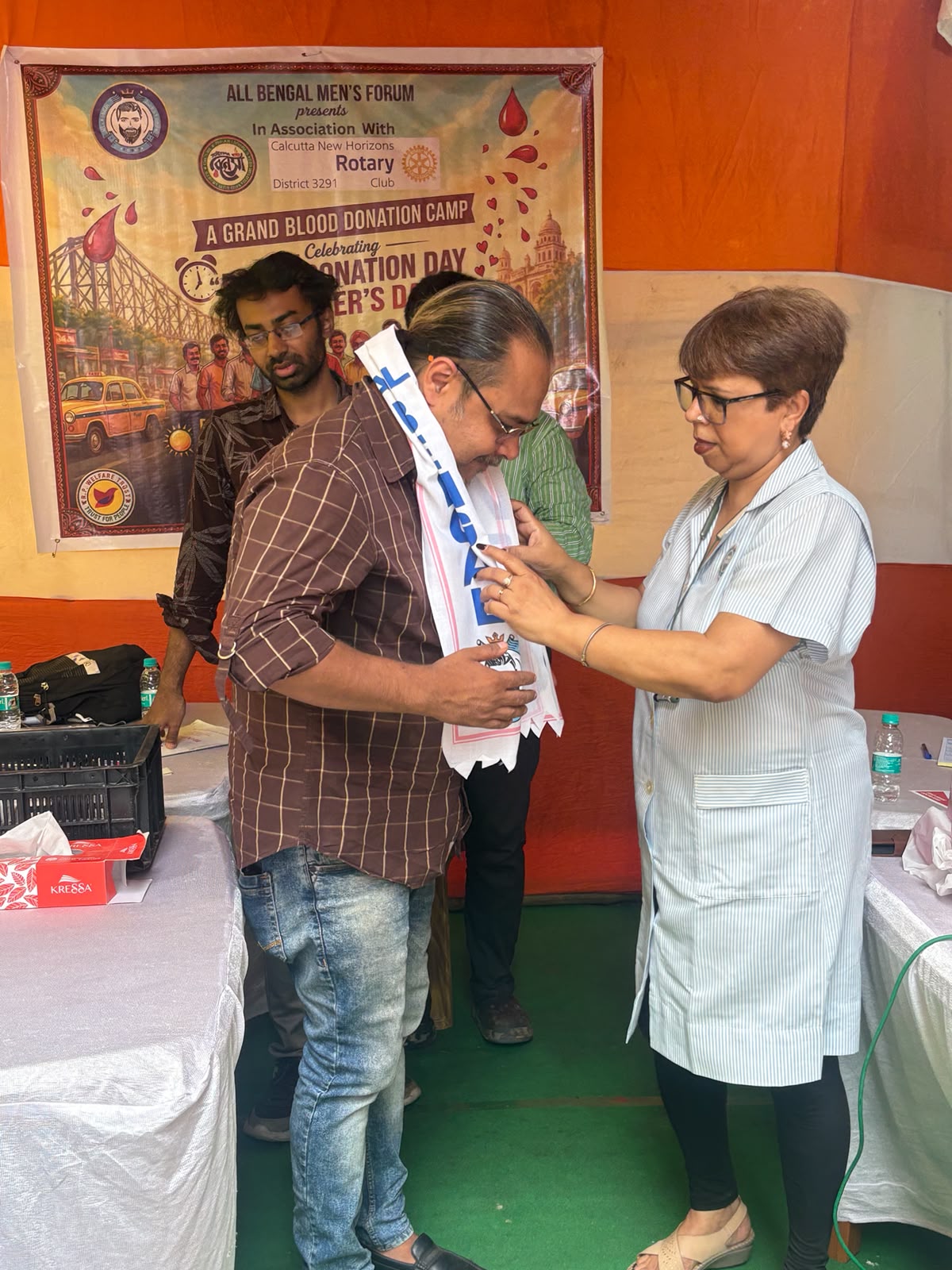 রক্তদান শিবির হলো কলকাতায়