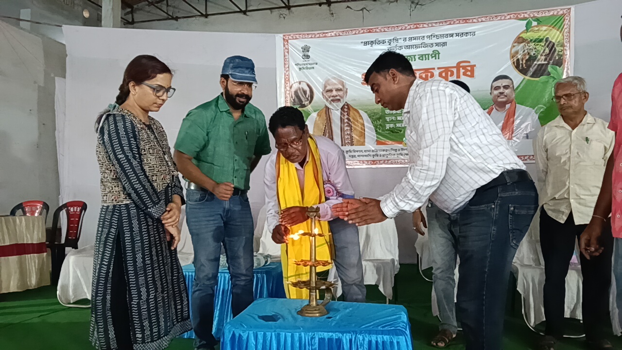 রাসায়নিক ছেড়ে প্রাকৃতিক কৃষির প্রসারে সারেঙ্গায় প্রশিক্ষণ শিবির