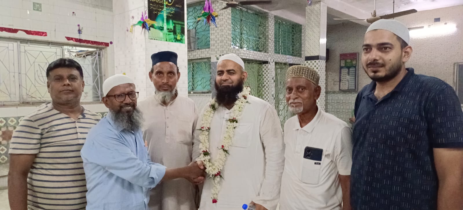 হাজী মুশতাক খানকে সংবর্ধনা প্রদান, সেবামূলক কাজের ভূয়সী প্রশংসা