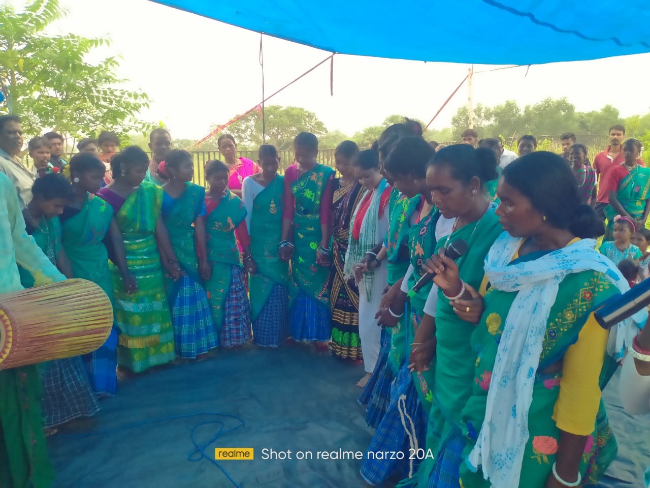 সাঁওতাল বিদ্রোহের সহস্রাধিক আদিবাসী জনগোষ্ঠীর নেতা কর্মীদের খুন করে ফেলে দেওয়া স্মৃতি বিজড়িত ‘সাঁওতাল কাটা পুকুর’ সংলগ্ন পুকুর পাড়ে হুল দিবস পালন