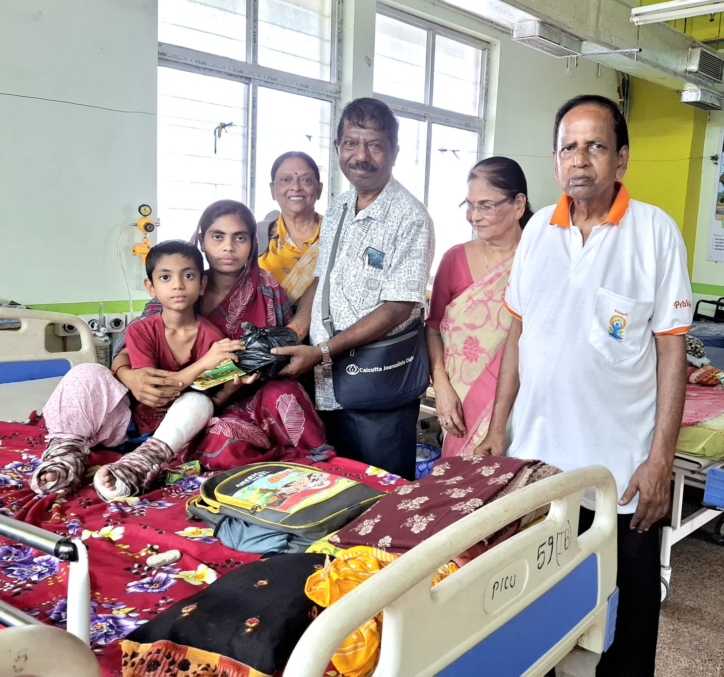 আমরা ব্যতিক্রমী র উদ্যোগে চিকিৎসক দিবস উদযাপন