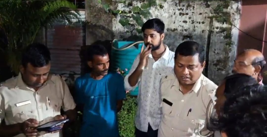 ছয় ভরি সোনা এবং মেয়ের বিয়ের কেনাকাটা করার জন্য ১০লক্ষ টাকা রথের দিনই সর্বস্ব লুটপাট ।
