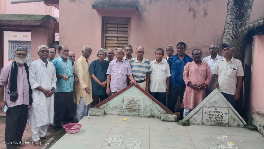 কবি কুমুদ কিঙ্করের ৩৮তম প্রয়াণদিবস পালিত জয়দেবের হরিদাস আশ্রমে,স্মরণসভায় মানবতার বার্তা, স্মৃতিচারণায় উঠে এল কবির জীবন ও আদর্শ