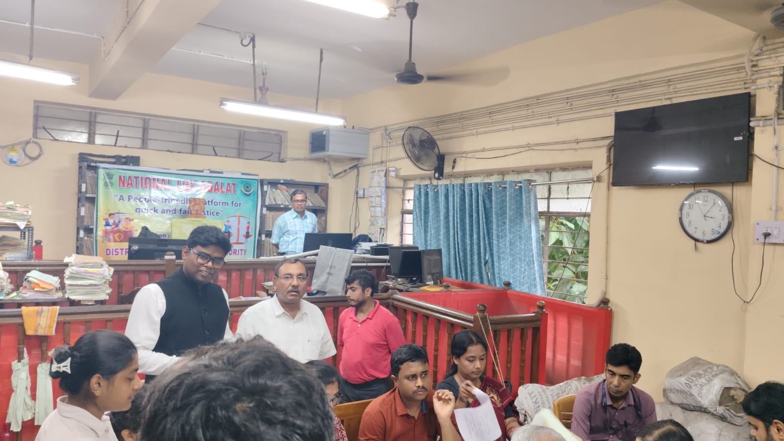 একদিনে হাজার হাজার মামলার নিষ্পত্তি, কোটি কোটি টাকার বিরোধের সমাধান উত্তর ২৪ পরগণা লোক আদালতে